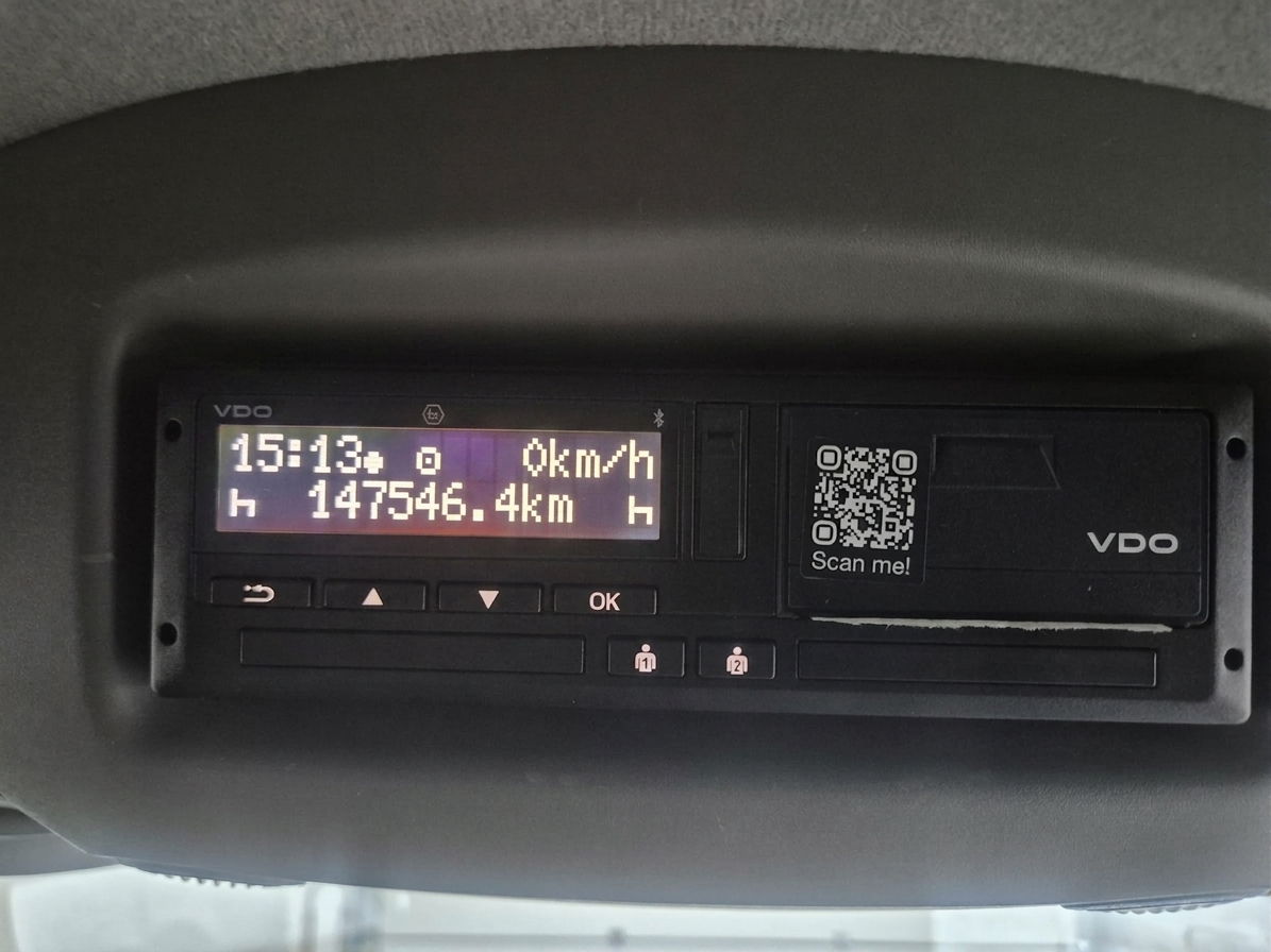 Display van een digitale tachograaf met de activiteitenstanden